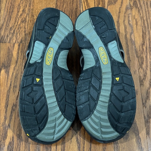 Keen, Men’s, Hiking Sandals, Size 12, Black - Picture 7 of 8